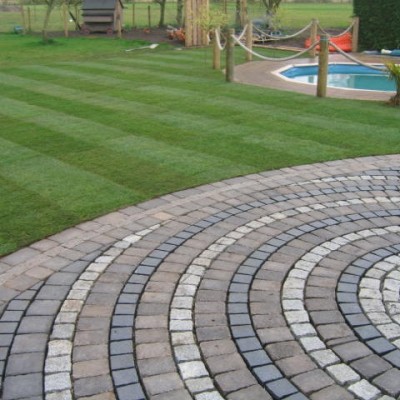 Planting, with Mozak Lawn Savon Versuro Paving wuth Argent Slab Edging Cobble Sett, Semi Circle Patio in Different Colors and Textures