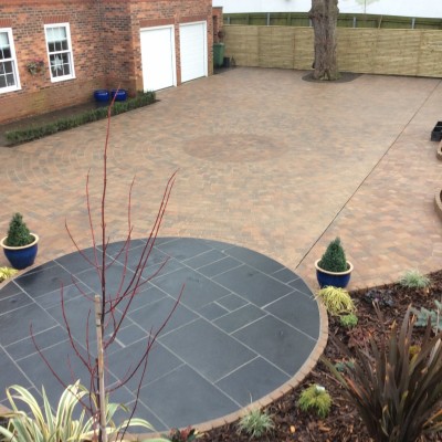 Arrento paving circle, Tegula block paving (pennant grey)