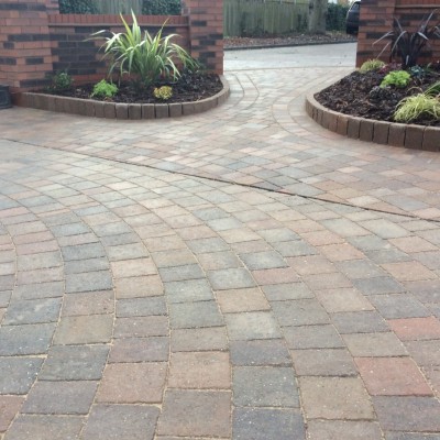 Tegula block paving (pennant grey)